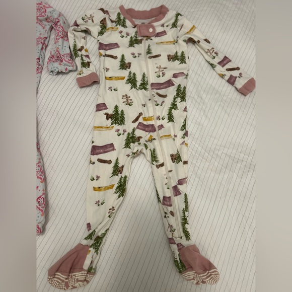 Burt's Bees Baby Other - Burts bees baby 12 months footie